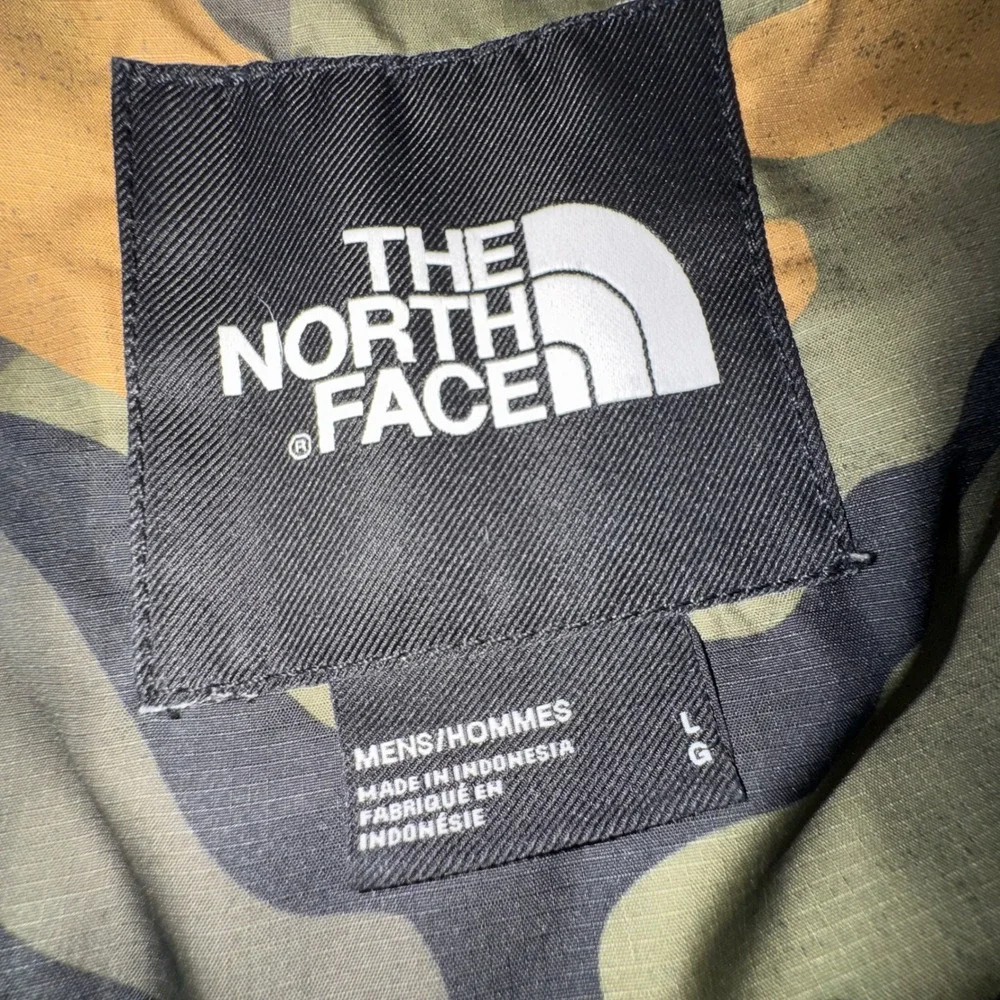 The North Face Men Large Balham 550 Down Warm Insulated Winter Jacket Black Camo - Picture 13 of 16